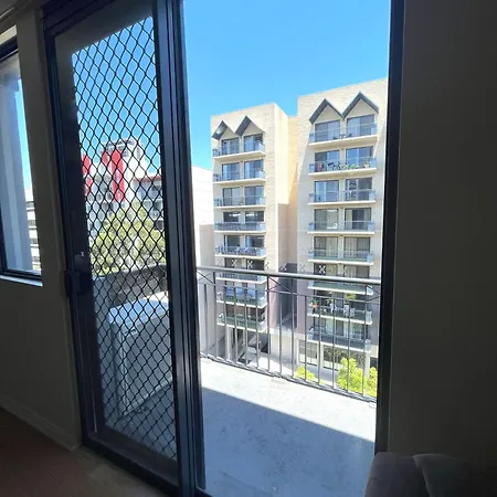 73 Peaceful &Private 2Brgymparkng Apartment Perth Exterior photo